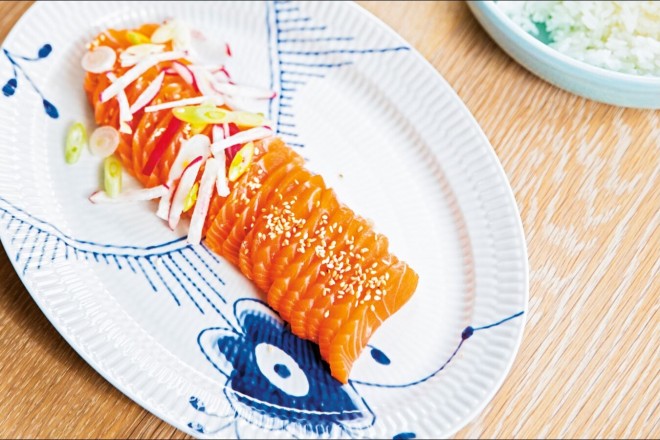 Sashimi med brokkoli-fritters  Oppskrift
