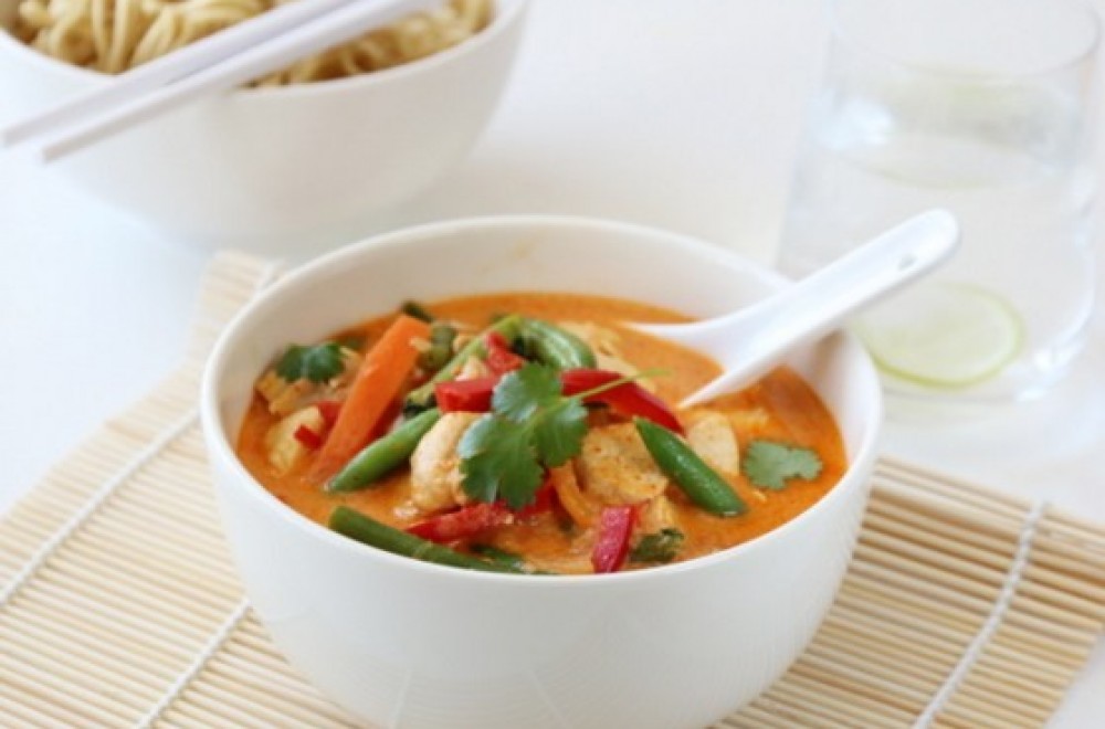 Trines matblogg thaisuppe med kylling og red curry Oppskrift