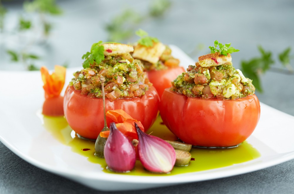 Fylte tomater med ratatouille Oppskrift