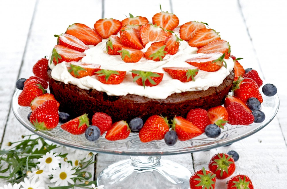 Fransk sjokoladekake med jordbær Oppskrift